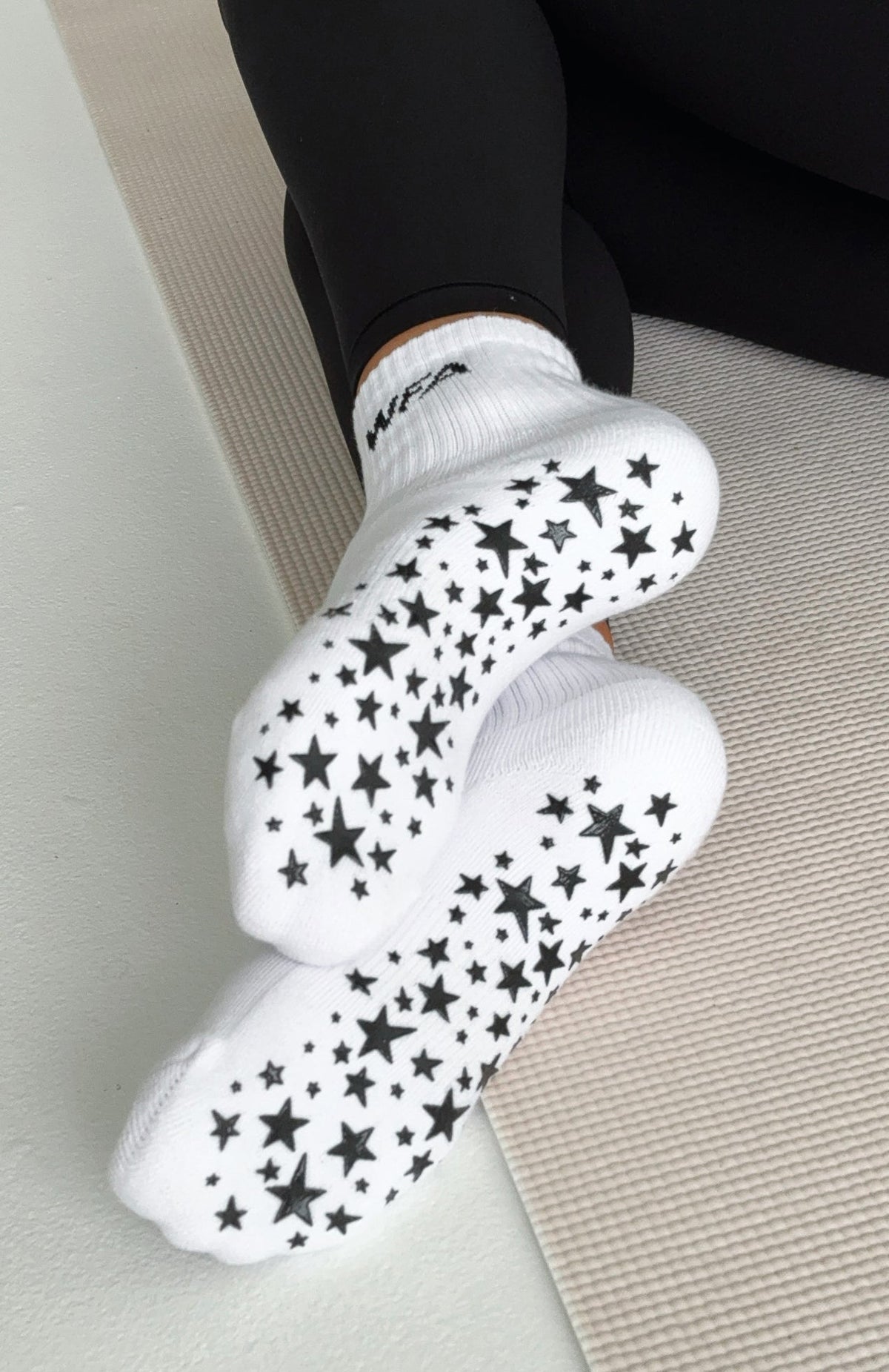 No Slowing Down Grip Socks White/Black